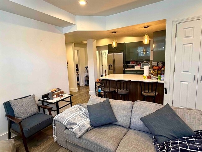 12 Braemore Rd in Boston, MA - Building Photo - Building Photo