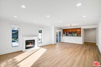 8610 Chalmers Dr in Los Angeles, CA - Building Photo - Building Photo
