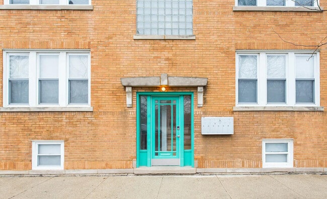 property at 4136 W Palmer St