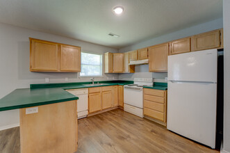 40 Briarmeadow St in Farmington, AR - Building Photo - Building Photo