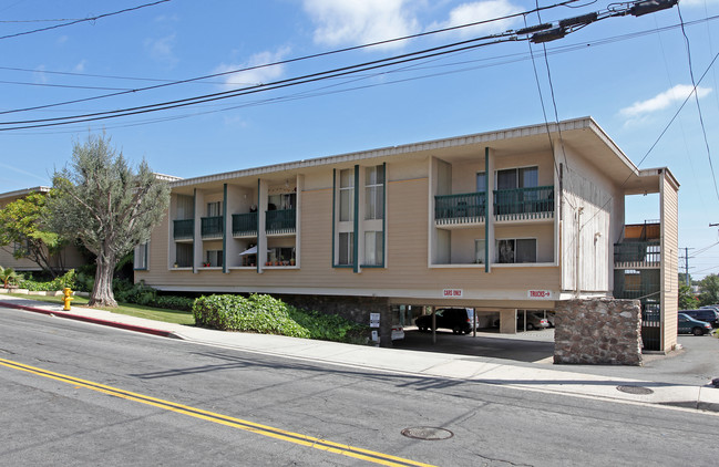 Mesa Cove in La Mesa, CA - Building Photo - Building Photo