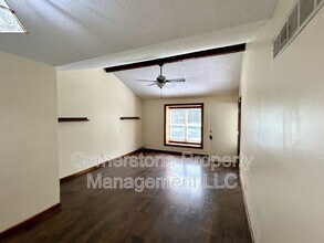 719 Locust St in Eudora, KS - Building Photo - Building Photo