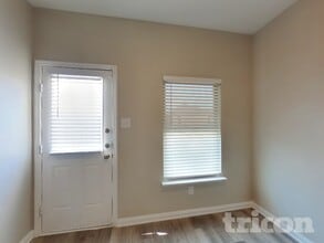 206 Lewis Ln in Venus, TX - Foto de edificio - Building Photo