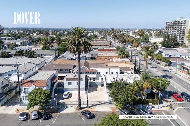 219-223 W 9th St in Long Beach, CA - Building Photo - Primary Photo