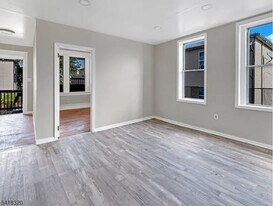 84 Second St, Unit 4 in Elizabeth, NJ - Building Photo