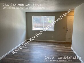 2237 S Salmon Ln in Boise, ID - Building Photo - Building Photo