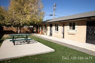 1435 Otis St in Lakewood, CO - Building Photo - Building Photo
