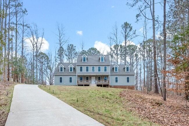 property at 4 Pasture Cir