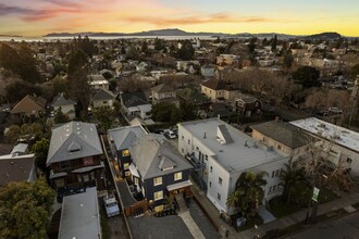 2210 Martin Luther King Jr Way in Berkeley, CA - Building Photo - Building Photo