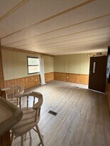 275 Goshen Rd in Pollocksville, NC - Building Photo