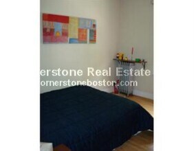 1269 Commonwealth Ave, Unit 4 in Boston, MA - Building Photo - Building Photo