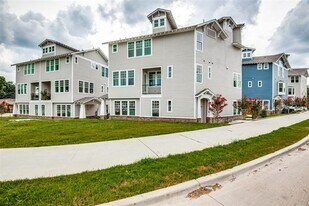 649 N Tyler St in Dallas, TX - Building Photo
