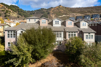 6117 Old Quarry Loop in Oakland, CA - Foto de edificio - Building Photo