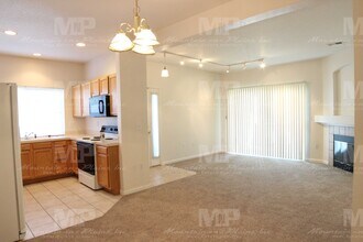 5225 White Willow Dr in Fort Collins, CO - Building Photo - Building Photo