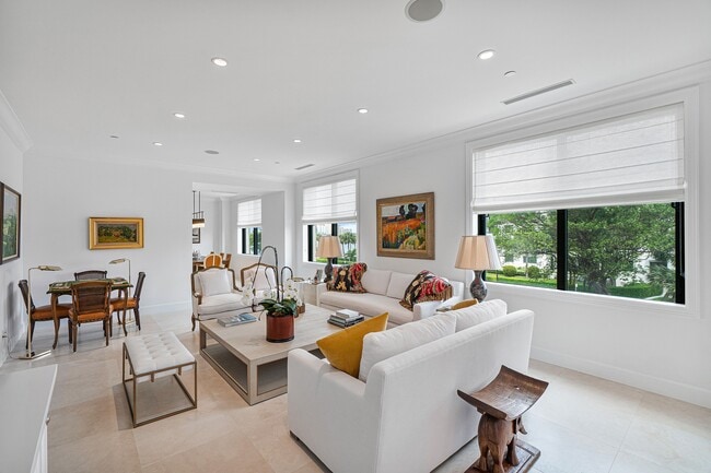150 Bradley Pl in Palm Beach, FL - Building Photo - Building Photo