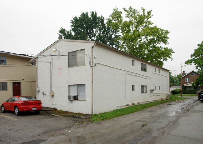 186 E Norwich Ave in Columbus, OH - Building Photo - Building Photo