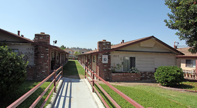 Royal Apartments in El Cajon, CA - Building Photo - Building Photo