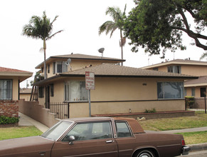 2504 W El Segundo Blvd in Gardena, CA - Foto de edificio - Building Photo