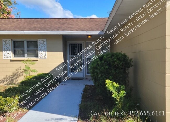 523 Bahia Cir Track in Ocala, FL - Building Photo - Building Photo