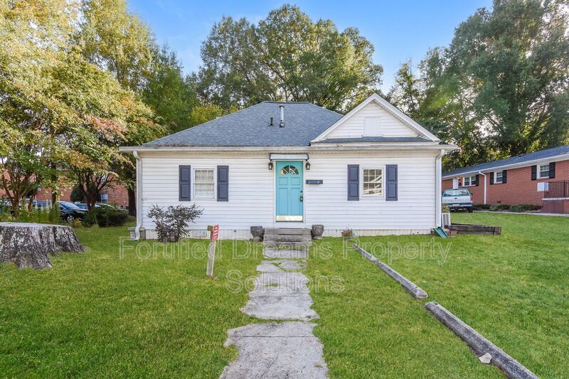 2003 Spring Garden St in Greensboro, NC - Building Photo