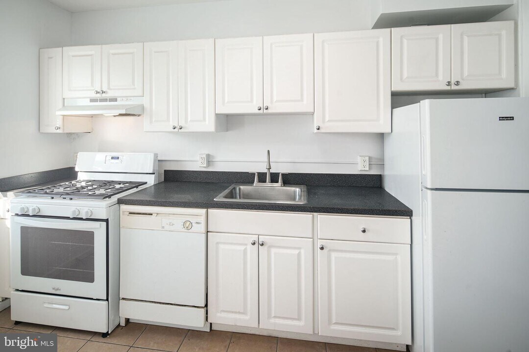 674 Franklin Pl Photo