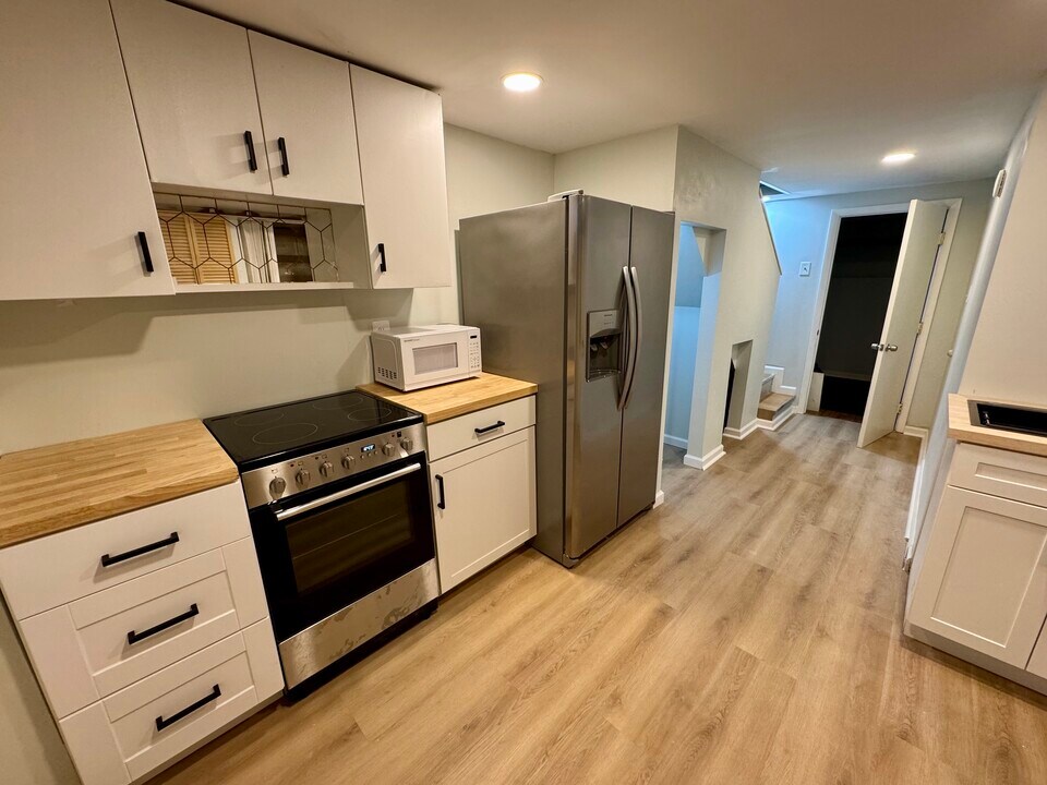 1217 W 37th St, Unit Brand new cozy apartment in Baltimore, MD - Foto de edificio