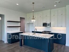 3026 Hollow Crest Ln in Norman, OK - Building Photo - Building Photo