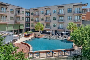 Southline in San Antonio, TX - Building Photo