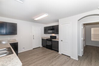 2780 Madison Ct in Conroe, TX - Building Photo - Building Photo
