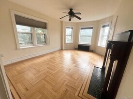 1178 Warburton Ave in Yonkers, NY - Building Photo