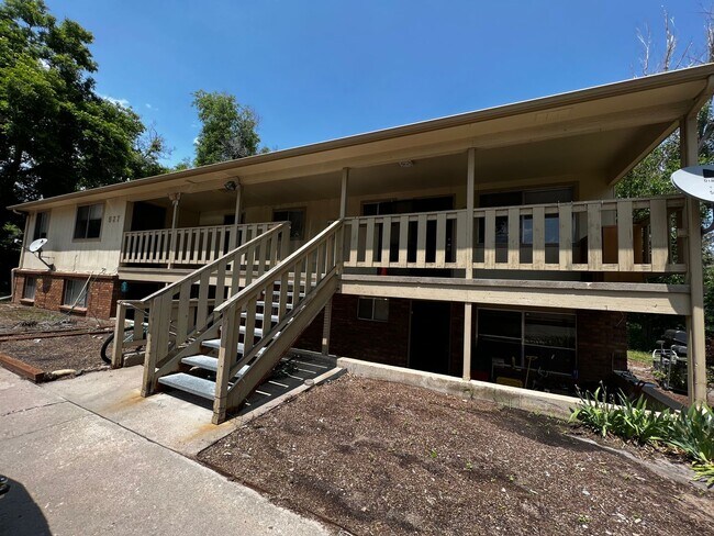 property at 527 West St