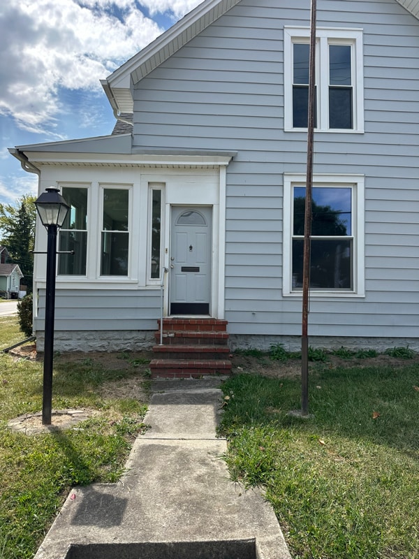 property at 118 E Jefferson St