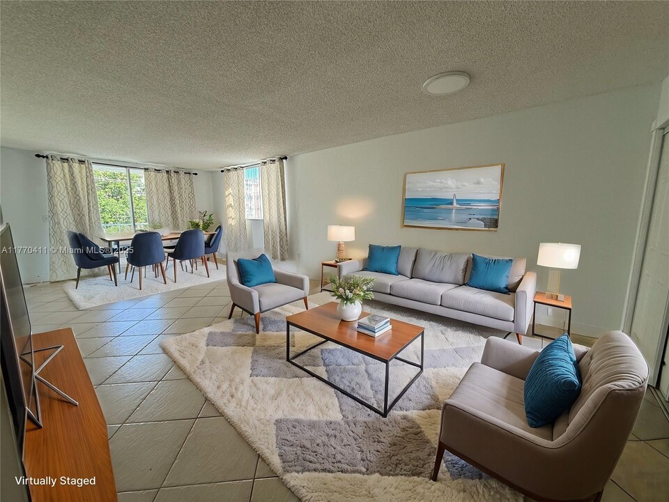 1470 NE 125th Terrace in North Miami, FL - Building Photo