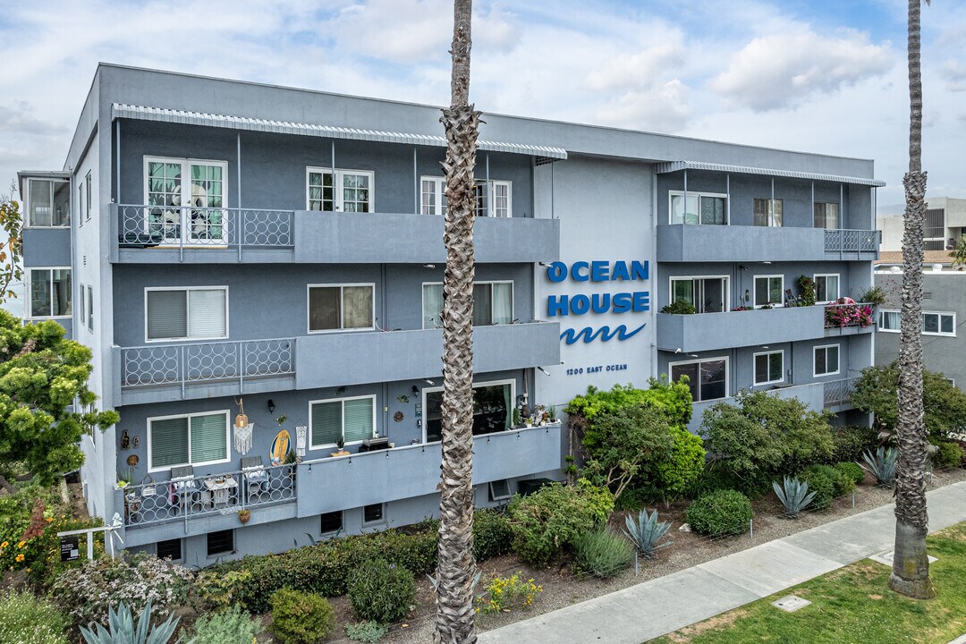 Ocean House in Long Beach, CA - Building Photo