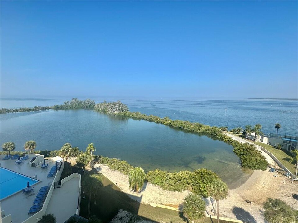 6009 Sea Ranch Dr in Hudson, FL - Building Photo