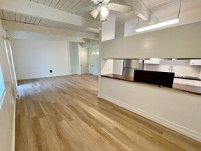 9019 E Liberty Ave in Millwood, WA - Building Photo - Building Photo