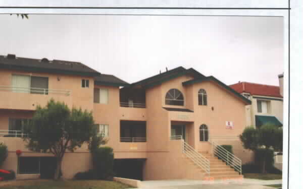 11628 York Ave in Hawthorne, CA - Foto de edificio - Building Photo