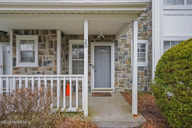 20 Canidae Ct in Tinton Falls, NJ - Building Photo - Building Photo