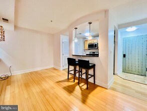 1108 Columbia Rd NW in Washington, DC - Building Photo - Building Photo