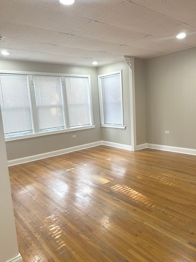 1403 N Maplewood Ave in Chicago, IL - Building Photo - Building Photo