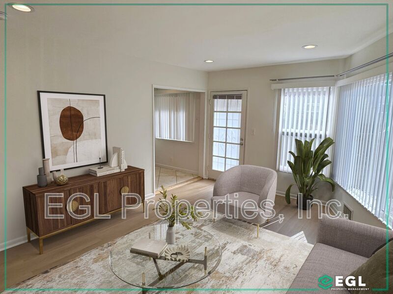 1287 Cochran Ave in Los Angeles, CA - Building Photo