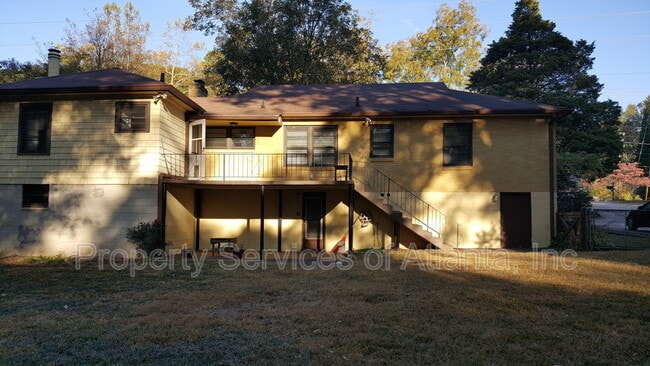 2331 N Decatur Rd in Decatur, GA - Building Photo - Building Photo