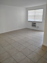 3761 SW 59th Terrace, Unit 205 in Davie, FL - Foto de edificio - Building Photo