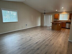 4284 Sweet Rd in Blaine, WA - Building Photo - Building Photo