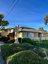 104 Roxbury St, Unit 1 in Santa Clara, CA - Foto de edificio - Building Photo