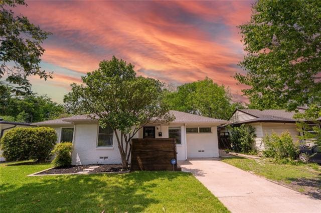 property at 10231 Pinecrest Dr