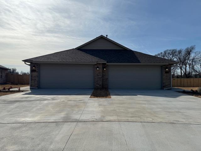 606 Marlin Ct in Chickasha, OK - Building Photo