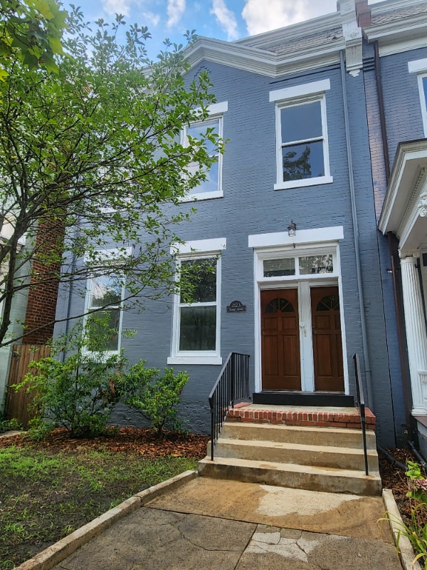 property at 2123 Stuart Ave