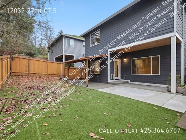 12032 27th CT S in Burien, WA - Building Photo - Building Photo