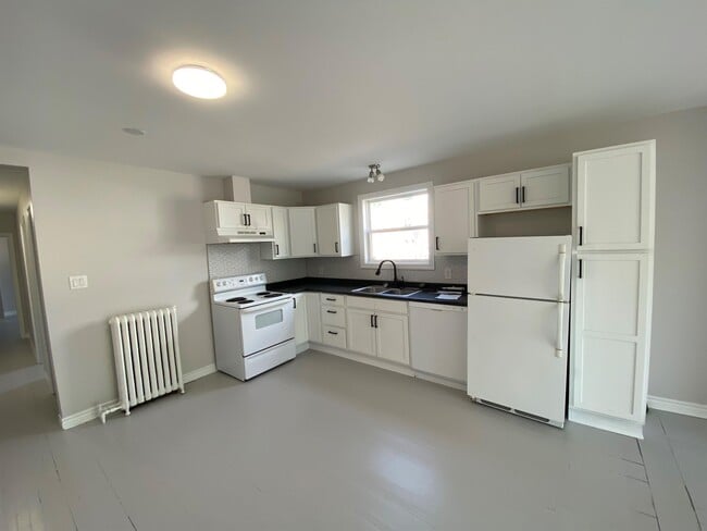 property at 107-107 Mecklenburg St